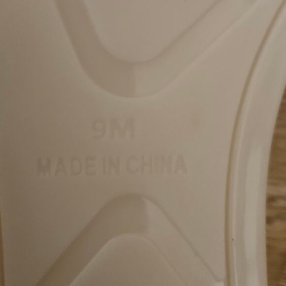 Vince Camuto Jelly Slide Sandals Emelon Creamy White Womens Size 9M Slip-On - Picture 6 of 9